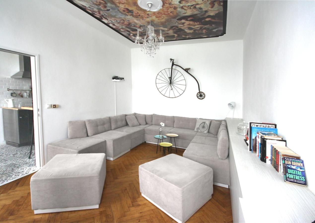 Apartment For The Bold, Chic And Open Minded Wien